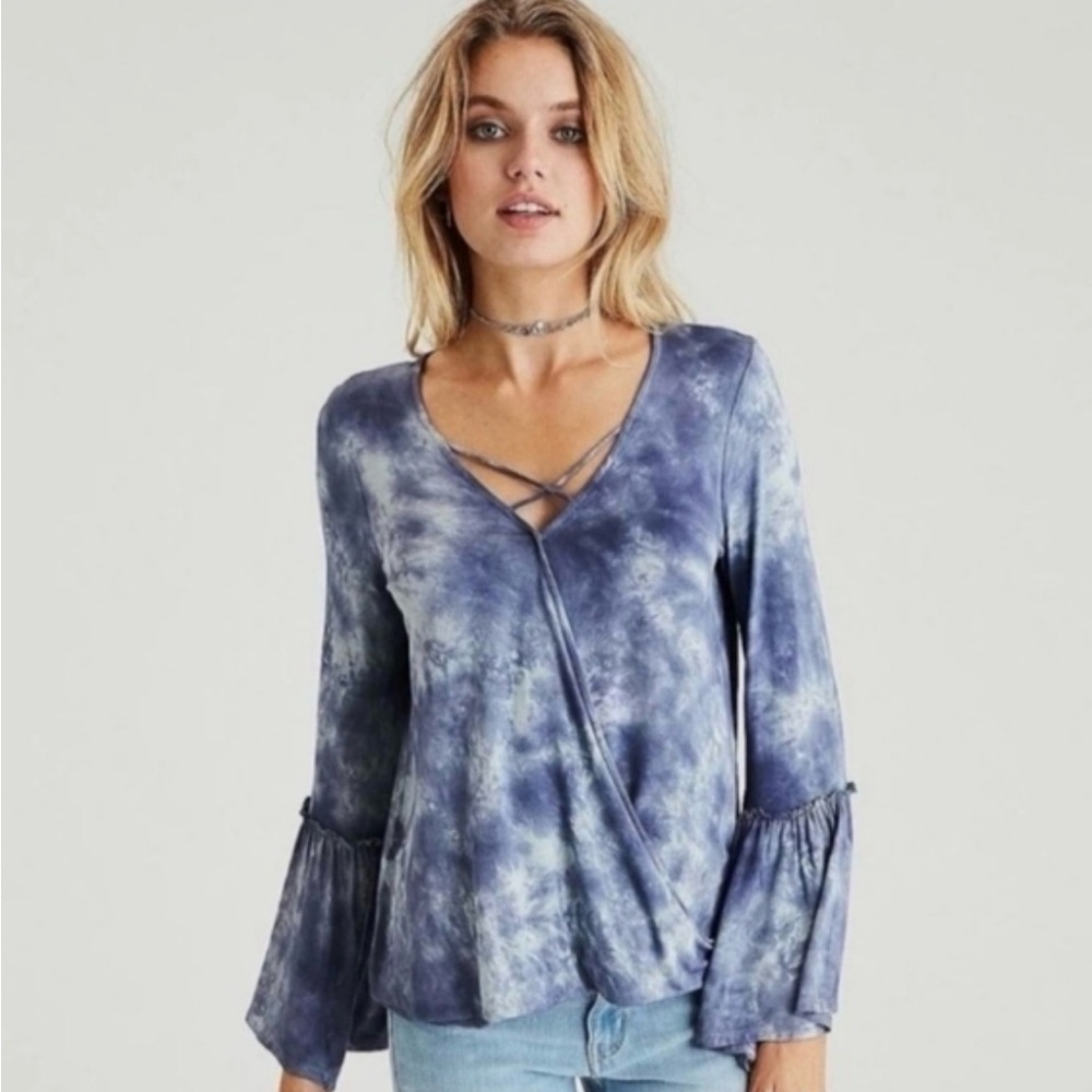 EUC American Eagle Soft & Sexy Blue Tie-Dye Bell Sleeve Crisscross Neck Top